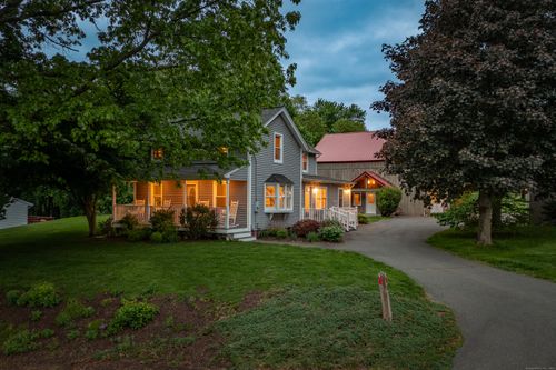 113 East Rd, Broad Brook, CT, 06016-9582 | Card Image