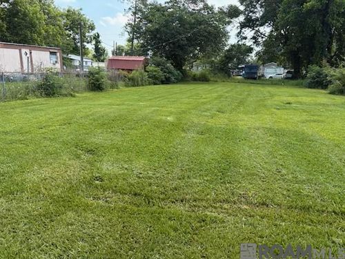 402 Saint Jude St, New Roads, LA, 70760-3334 | Card Image