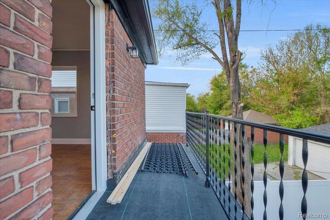 17550 Ohio St, House other with 3 bedrooms, 2 bathrooms and null parking in Detroit MI | Image 30