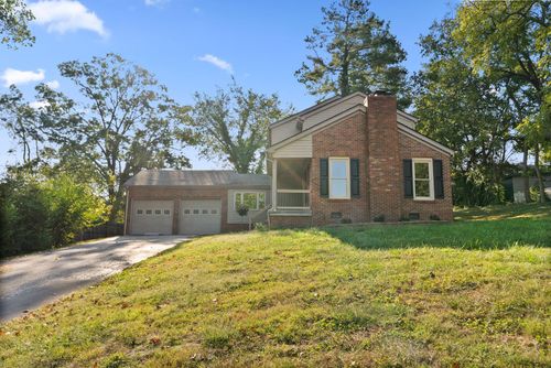 213 Hood Ave, Winchester, KY, 40391-2347 | Card Image