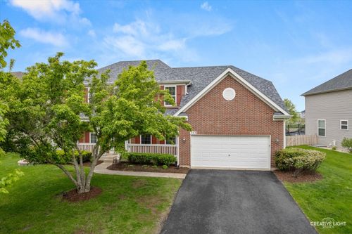 703 Fairfield Dr, Oswego, IL, 60543-3007 | Card Image