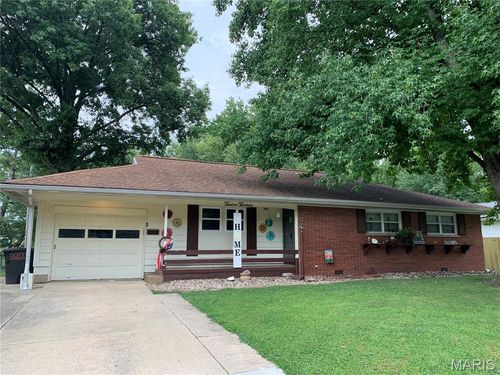 1213 Killarney Dr, Greenville, IL, 62246-1325 | Card Image
