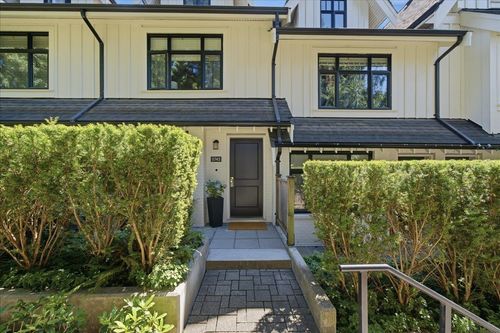 5743 St George St, Vancouver, BC, V5W2Y4 | Card Image