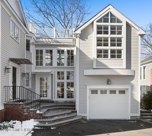 84 Indian Harbor Dr, Greenwich, CT, 06830-7148 | Card Image