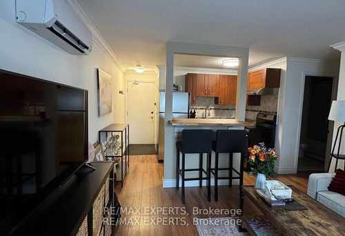 c-42 Queen St N, Bolton, ON, L7E1B9 | Card Image