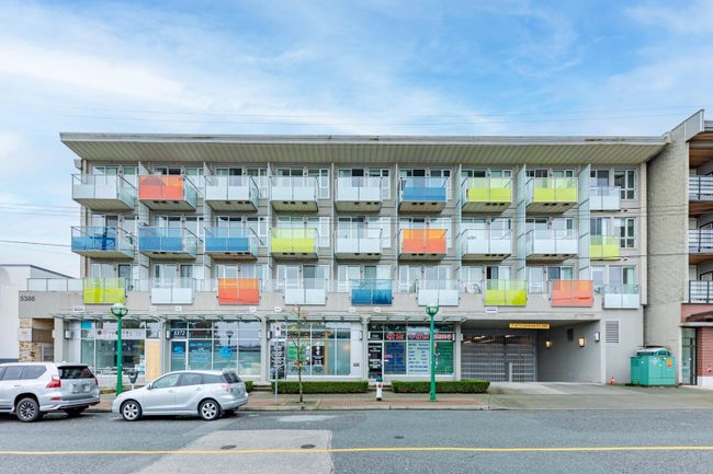 ph8 - 5388 Grimmer Street, Condo with 1 bedrooms, 1 bathrooms and 1 parking in Burnaby BC | Image 1