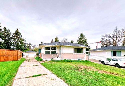 7 Glenmount Cres Sw, Calgary, AB, T3E4B3 | Card Image