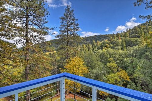 24998 Jewel Dr, Crestline, CA, 92325-9419 | Card Image