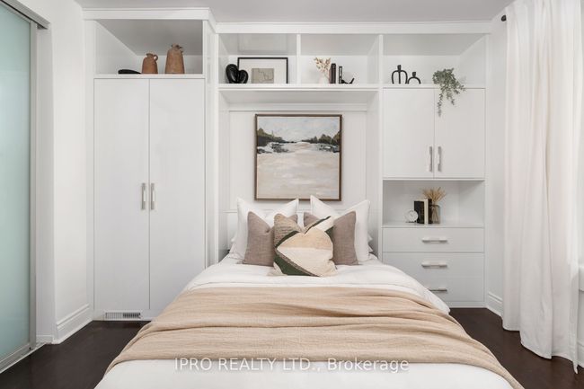 85 Strathcona Ave, House attached with 3 bedrooms, 2 bathrooms and 2 parking in Toronto ON | Image 9