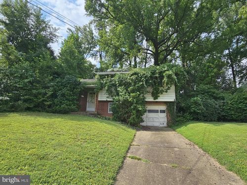 7113 Falcon St, ANNANDALE, VA, 22003-5804 | Card Image