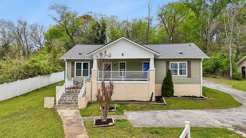 3803 Countryside Rd, Chattanooga, TN, 37406-1635 | Card Image