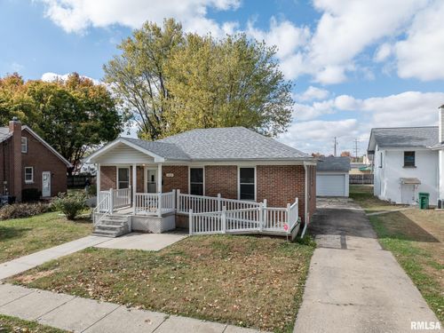 1064 Monroe St, Galesburg, IL, 61401-2540 | Card Image