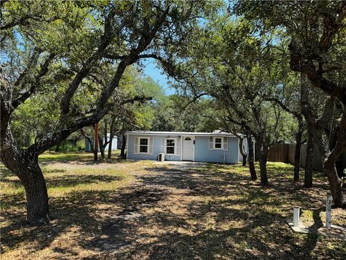 840 Rowe St, Rockport, TX, 78382-6028 | Card Image
