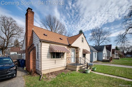 605 S Lynch St, Flint, MI, 48503-2204 | Card Image