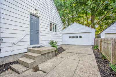 2526 Brooklyn Avenue Se, House other with 3 bedrooms, 2 bathrooms and null parking in Grand Rapids MI | Image 3