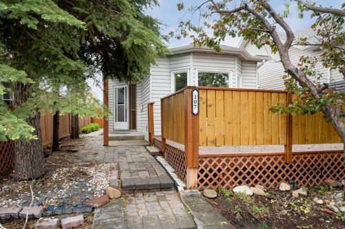 107 Tararidge Close Ne, Calgary, AB, T3J2P1 | Card Image