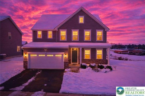 6405 Robin Rd, MACUNGIE, PA, 18062-8681 | Card Image