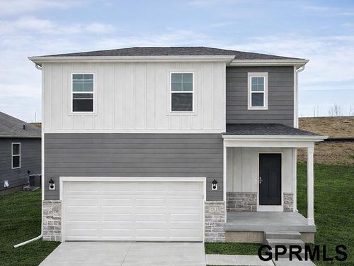 8015 N 113th Ave, Omaha, NE, 68142-1129 | Card Image