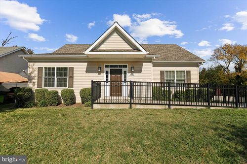 4802 Chief Chris Kyle Ct, RIVERDALE, MD, 20737-2020 | Card Image