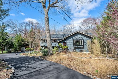 87 Buena Vista Drive, Ringwood, NJ, 07456 | Card Image