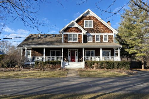 1190 W Old Mill Rd, Lake Forest, IL, 60045-3714 | Card Image