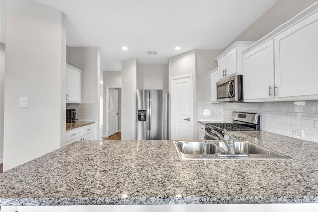 111 Irish Ivy Ct, House other with 4 bedrooms, 2 bathrooms and null parking in Boyd TX | Image 8