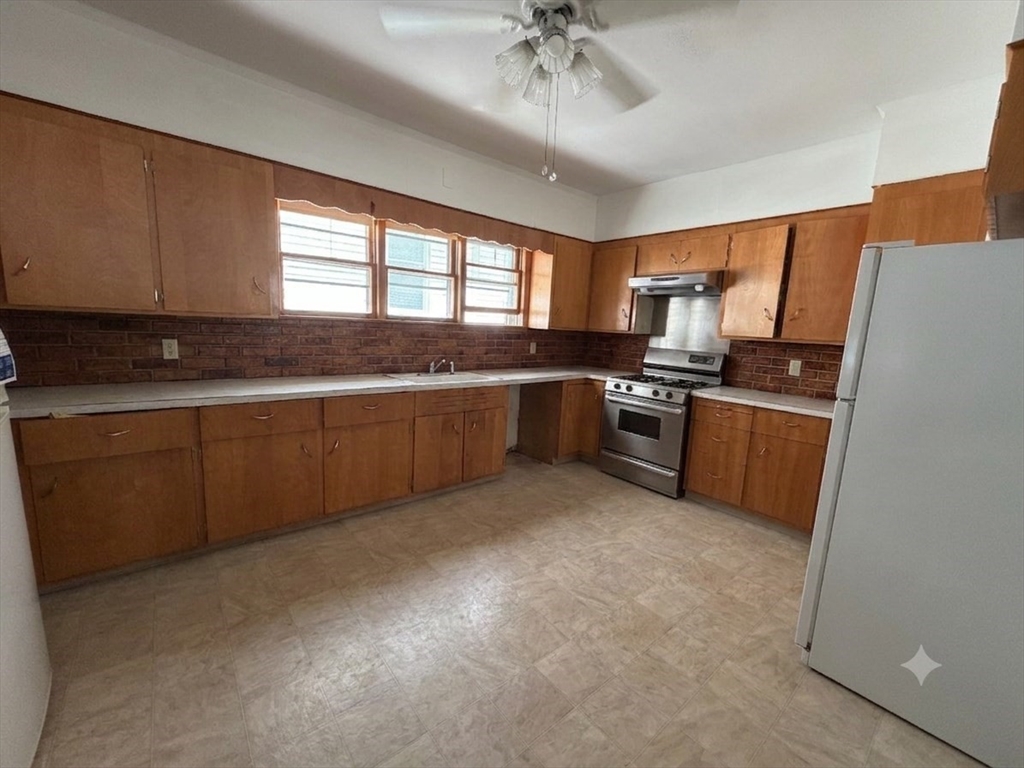 Residential Lease in Somerville 5