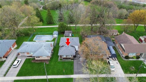 88 Gilmour Cres, Kitchener, ON, N2M4N4 | Card Image