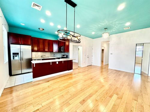 1-606 Kennedy Blvd, Union City, NJ, 07087-3412 | Card Image