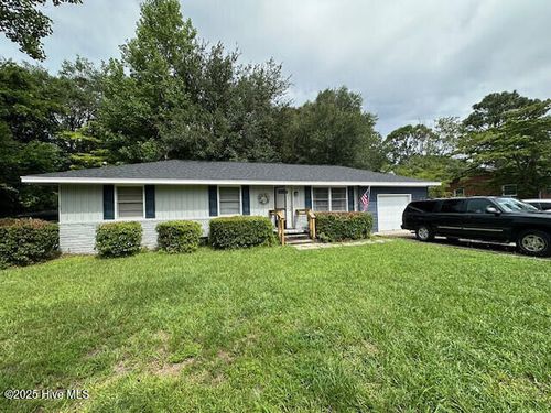 915 Midland Dr, Wilmington, NC, 28412-6517 | Card Image