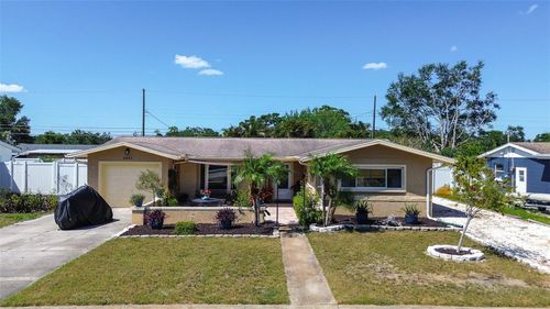 5931 33rd Ave N, ST PETERSBURG, FL, 33710-1811 | Card Image