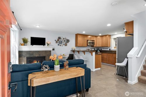 unit-b-1506 12th Ave S, Seattle, WA, 98144-7533 | Card Image