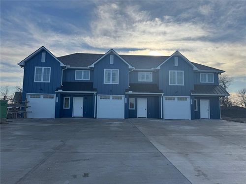 b-352 Se 85 Road, Warrensburg, MO, 64093 | Card Image