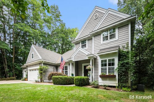 2-6127 Kings Way, Saugatuck, MI, 49453-9419 | Card Image