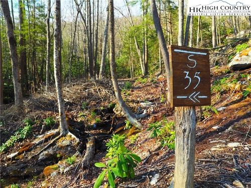 35 Sky Rock Dr, Elk Park, NC, 28622 | Card Image