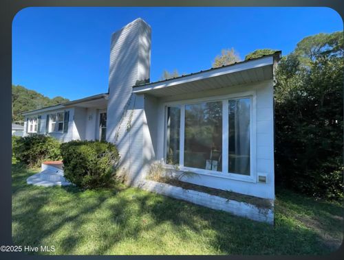 688 Penny Branch Rd, Warsaw, NC, 28398-7756 | Card Image