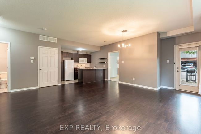 B - 280 Meilleur Pvt, Condo with 2 bedrooms, 2 bathrooms and 1 parking in Vanier ON | Image 7