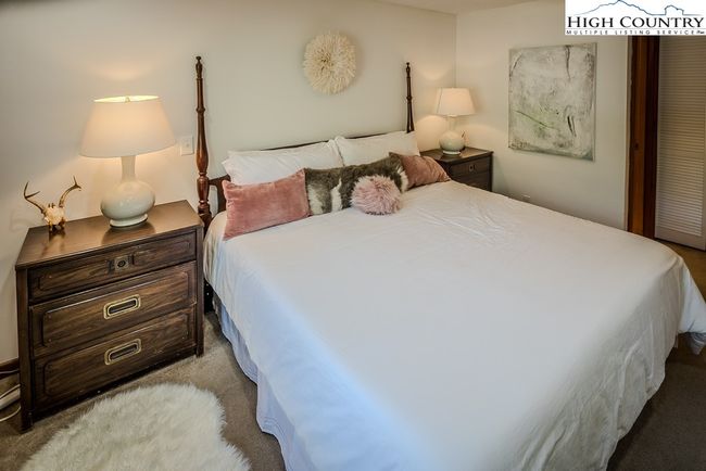 UNIT-10 - 1499 Sugar Mountain Dr, Condo with 3 bedrooms, 3 bathrooms and null parking in Sugar Mountain NC | Image 10