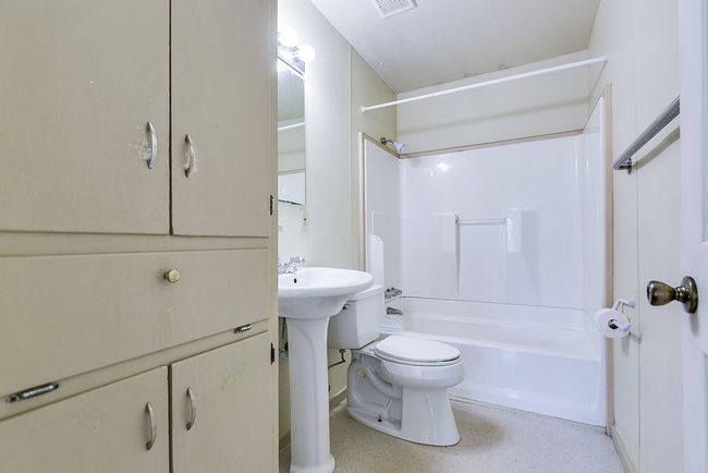 714 N Monroe St, House other with 3 bedrooms, 1 bathrooms and 1 parking in San Angelo TX | Image 18