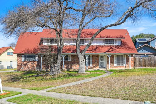 6323 Handsome Lake Dr, Leon Valley, TX, 78238-1521 | Card Image