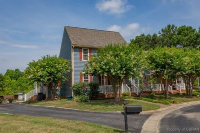 8 Corner Oak Circle, Townhouse with 2 bedrooms, 2 bathrooms and null parking in Irvington VA | Image 2