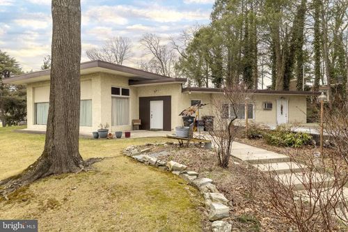 587 Moreland Rd, HUNTINGDON VALLEY, PA, 19006-7703 | Card Image