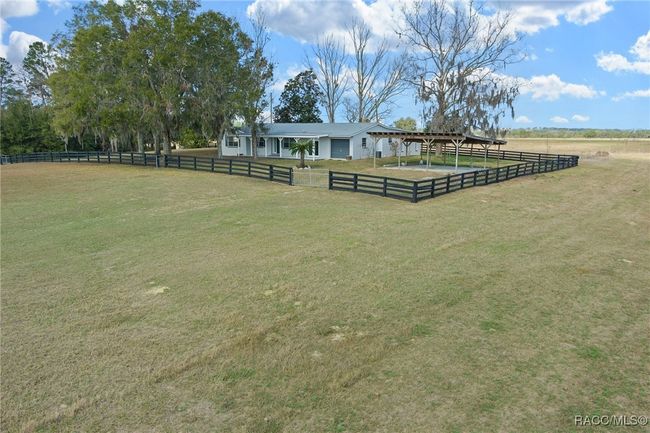 5419 E Stage Coach Trl, House other with 3 bedrooms, 3 bathrooms and 1 parking in Floral City FL | Image 5