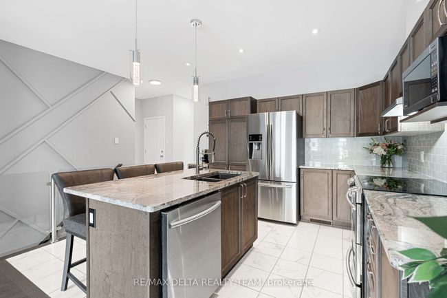 304 Bobolink Ridge, House other with 3 bedrooms, 3 bathrooms and 2 parking in Stittsville ON | Image 13