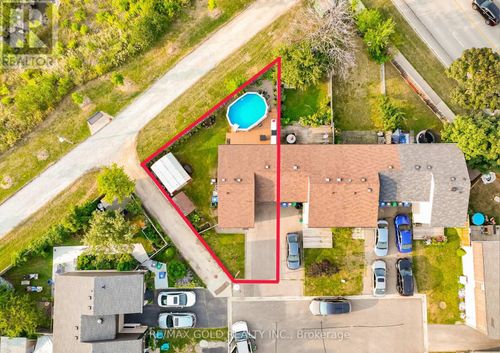 11 Jasmine Sq, Brampton, ON, L6S2N1 | Card Image