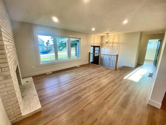 333 Grey St, House other with 3 bedrooms, 3 bathrooms and 6 parking in Granum AB | Image 9