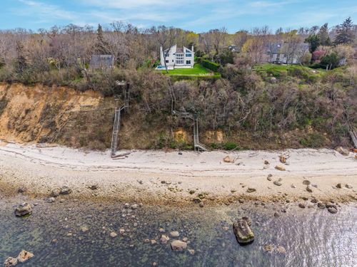 16125 Soundview Ave, Southold, NY, 11971-2810 | Card Image