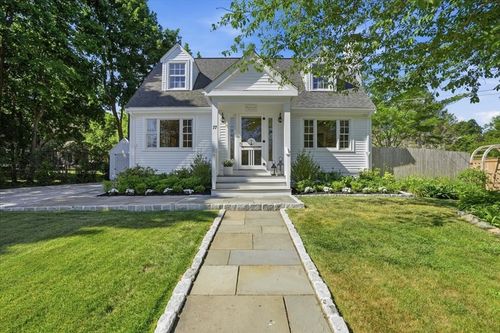77 Cushing Rd, Cohasset, MA, 02025-1735 | Card Image