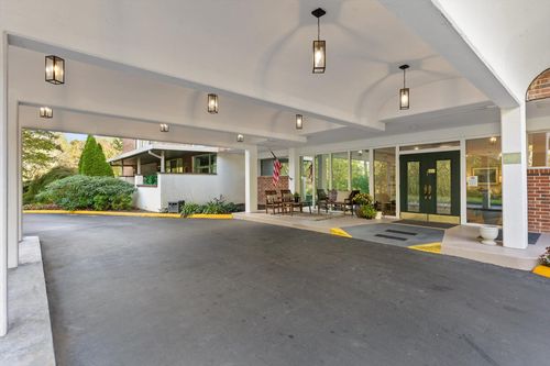 1414 Continental Dr, Chattanooga, TN, 37405-1526 | Card Image