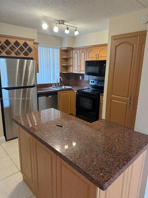 309-6045 Nw 186th St, Hialeah, FL, 33015-6098 | Card Image